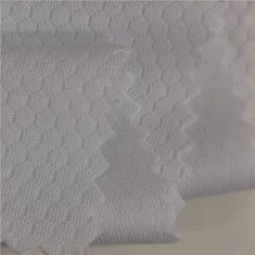 Gestrickter Stoff aus recyceltem PET